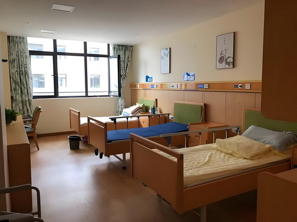 深圳留学生回国落户_电影《神奇4侠：初露锋芒》票房破1000万 自己在圈子里然后立万扬名